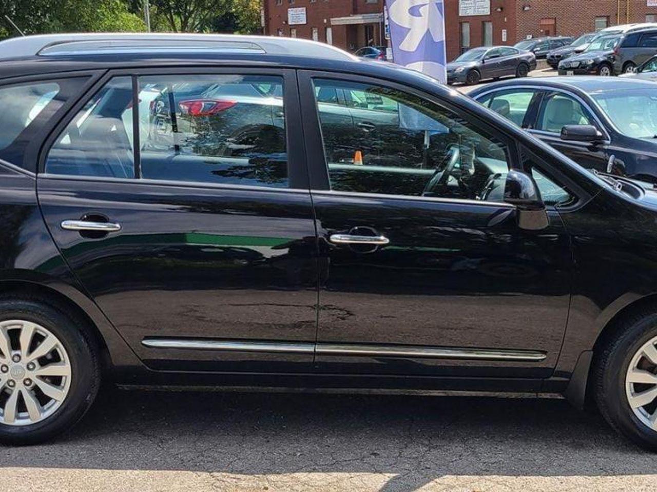 2012 Kia Rondo eX-2