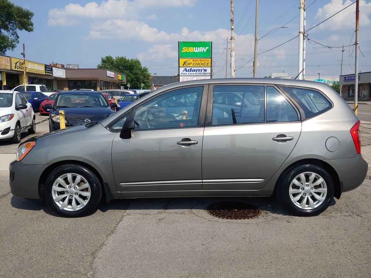 2012 Kia Rondo LX-4