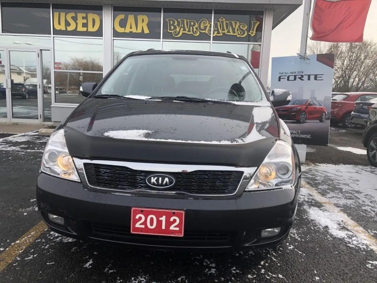 2012 Kia Sedona EX-1
