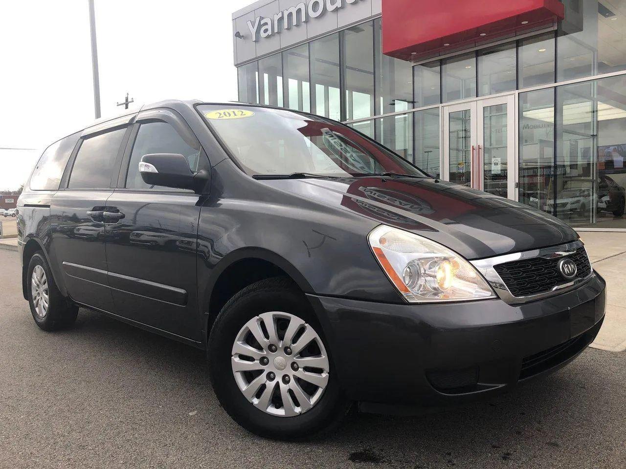 2012 Kia Sedona LX-0