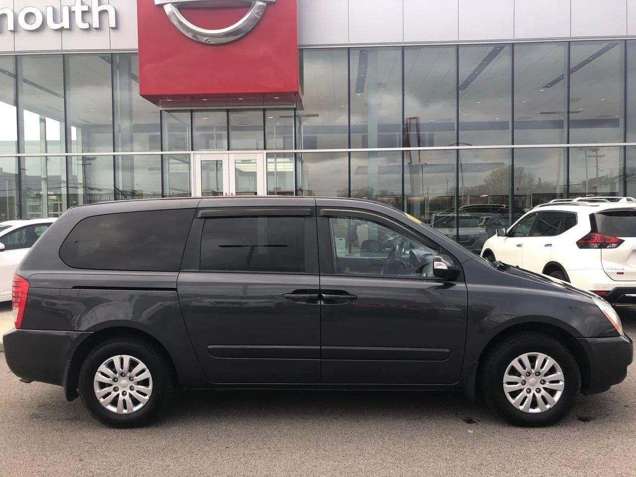 2012 Kia Sedona LX-2