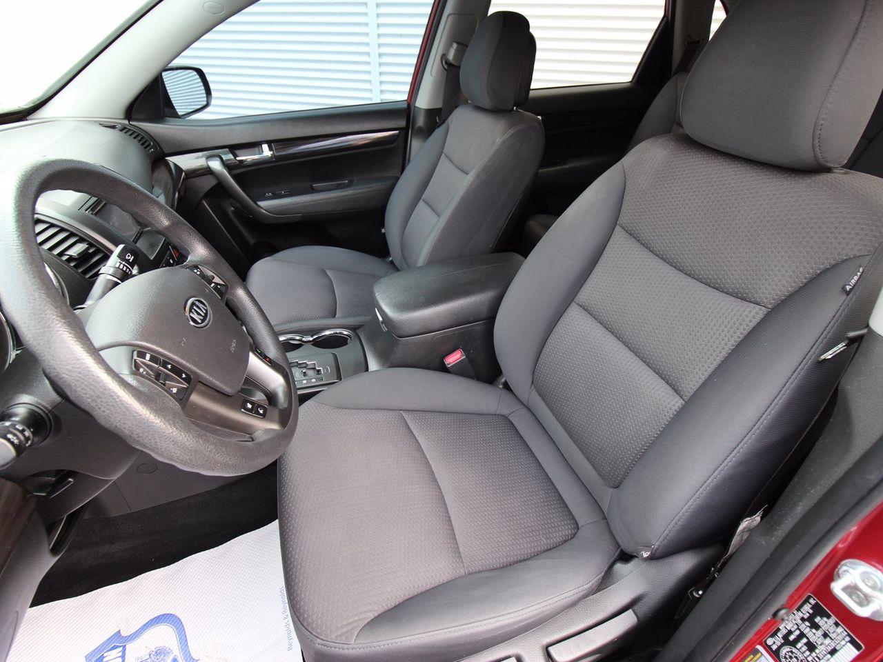 2012 Kia Sorento LX-2