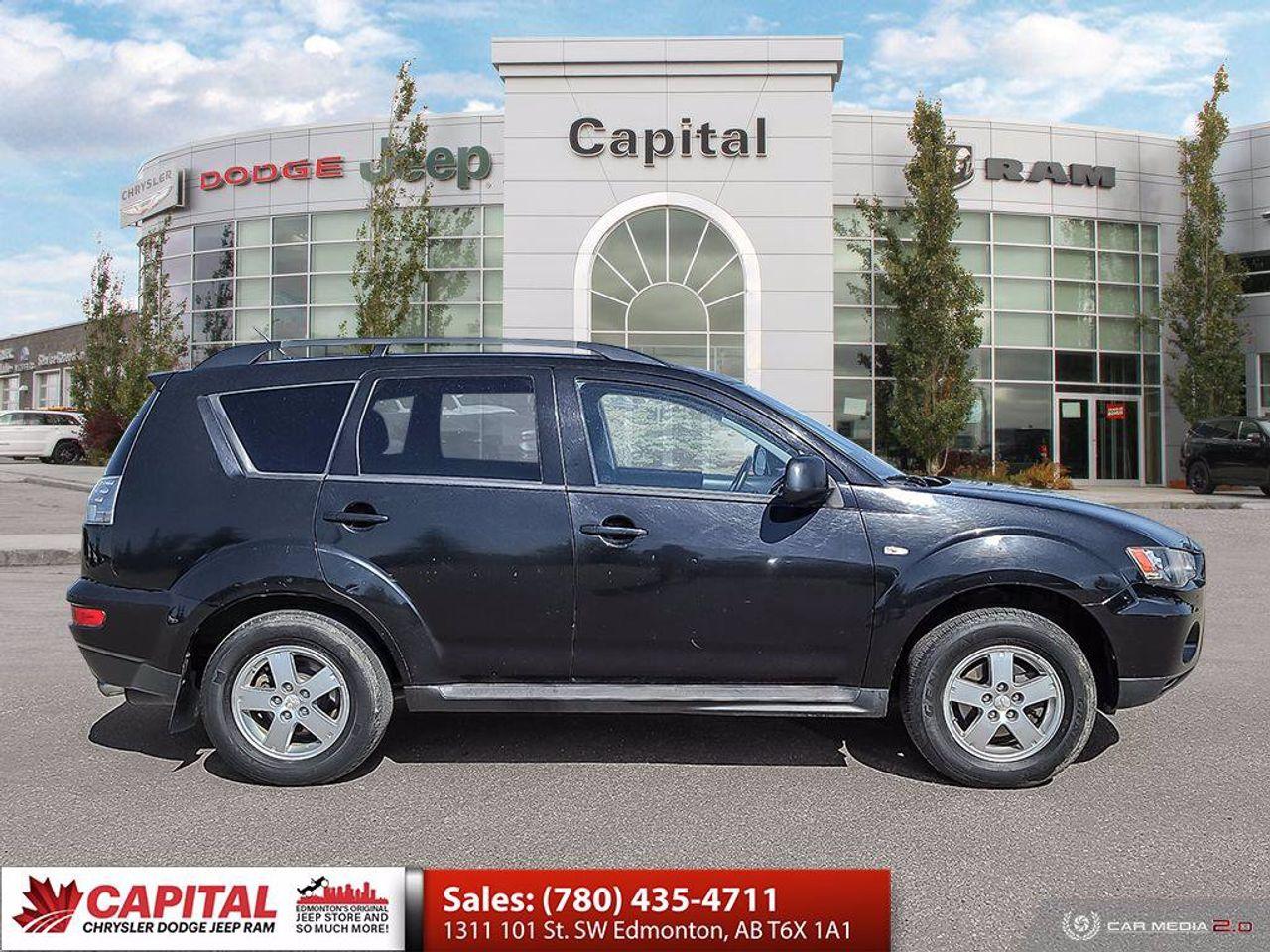 2012 Mitsubishi Outlander ES-2