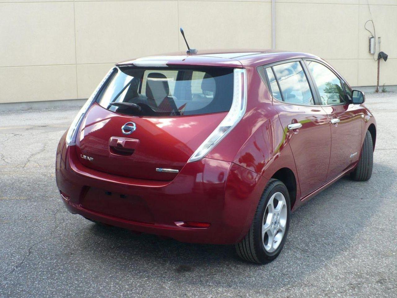 2012 Nissan LEAF SV-2