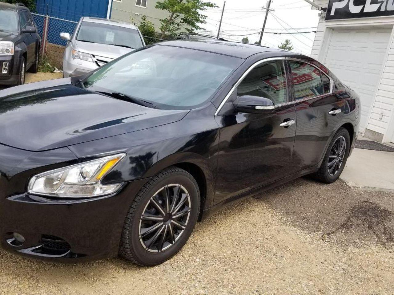 2012 Nissan Maxima S-2