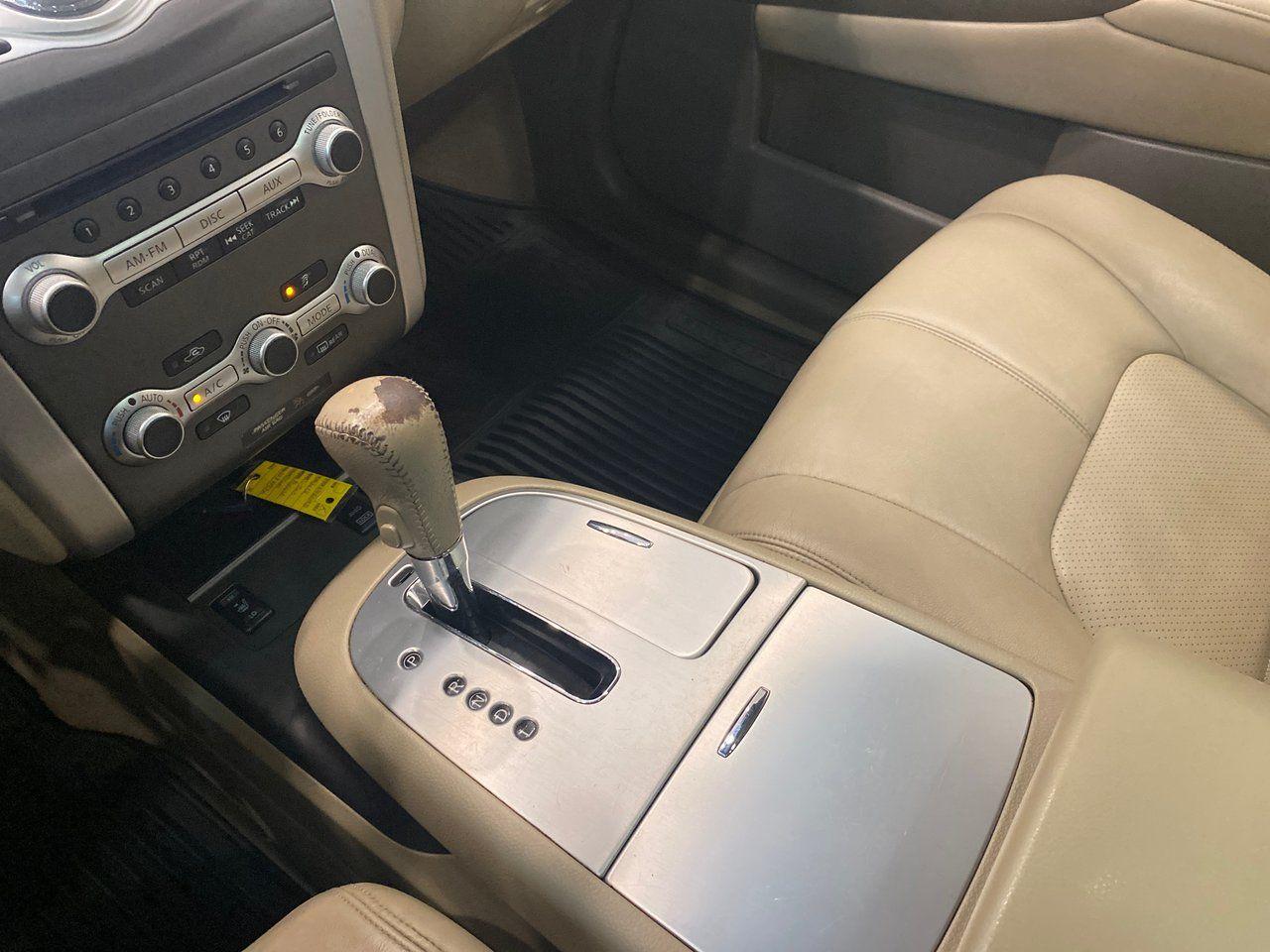 2012 Nissan Murano LE-4