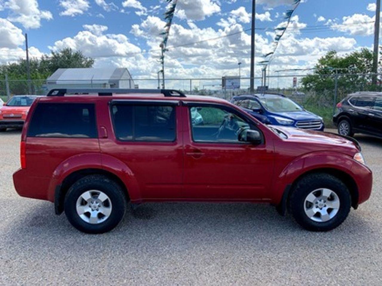 2012 Nissan Pathfinder S-4