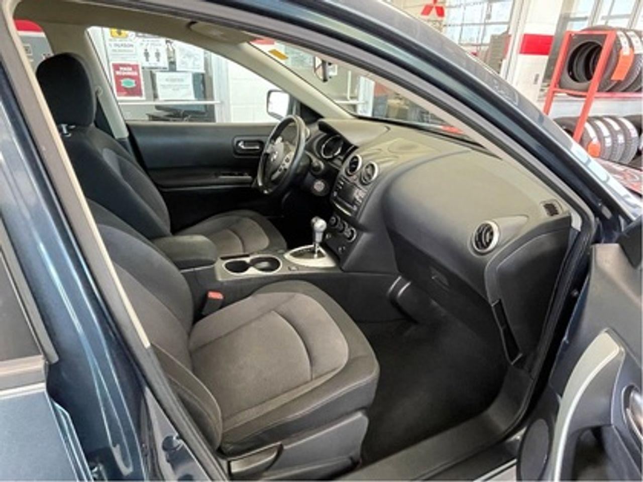 2012 Nissan Rogue S-4