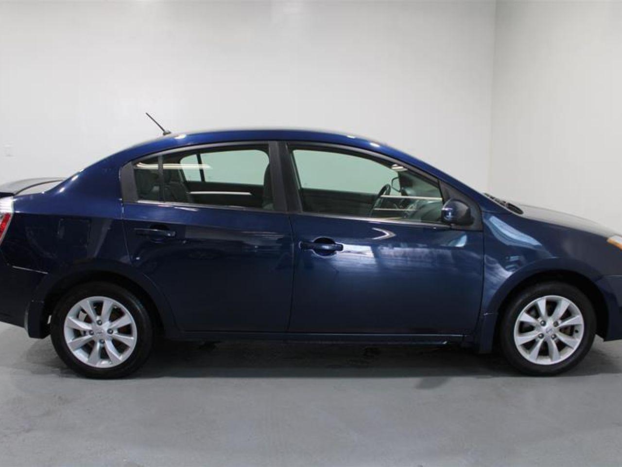 2012 Nissan Sentra 2.0-0