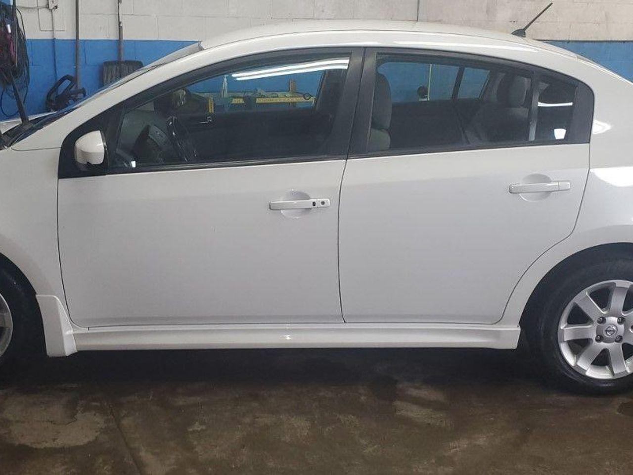 2012 Nissan Sentra 2.0-0