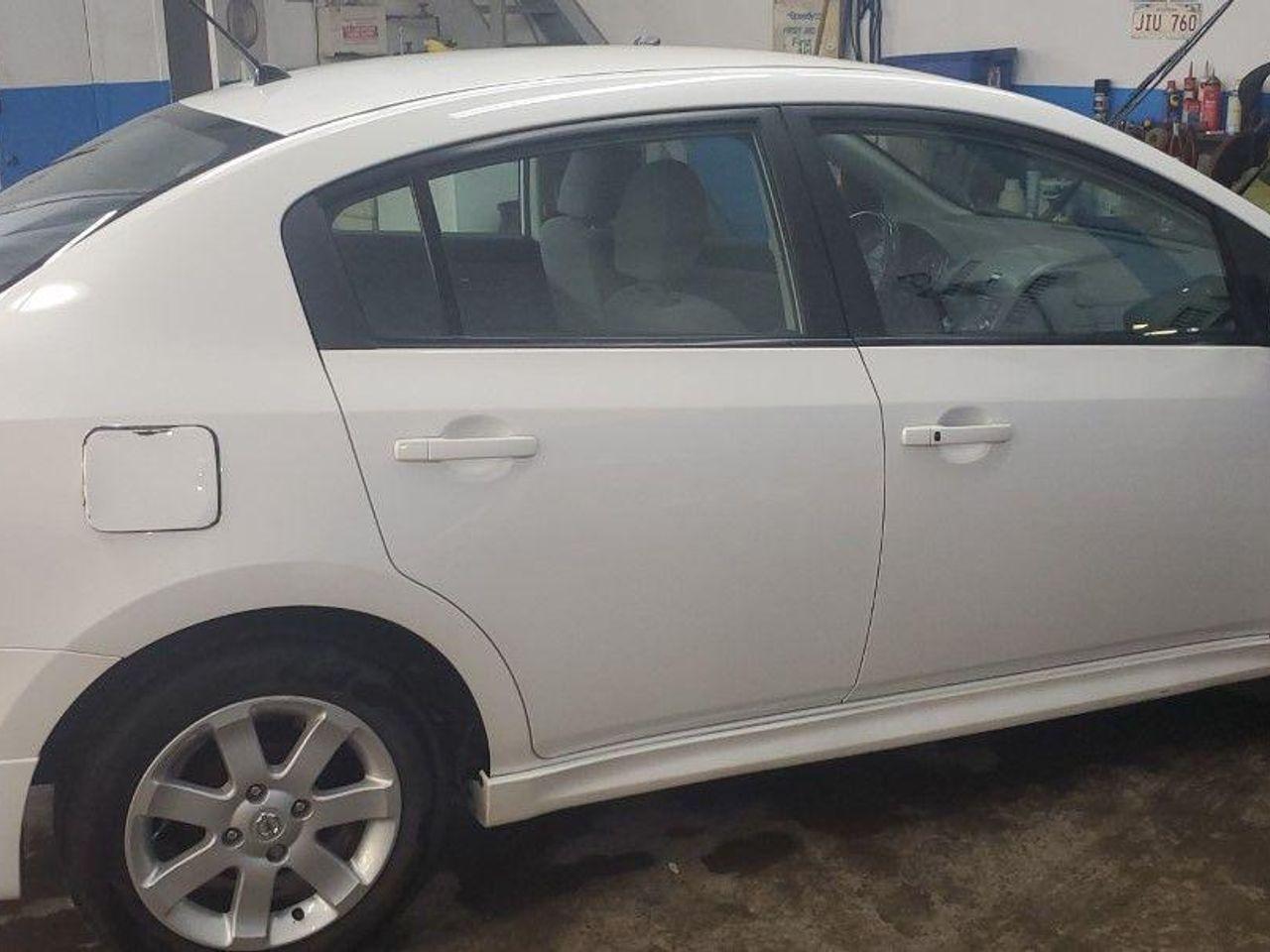 2012 Nissan Sentra 2.0-1
