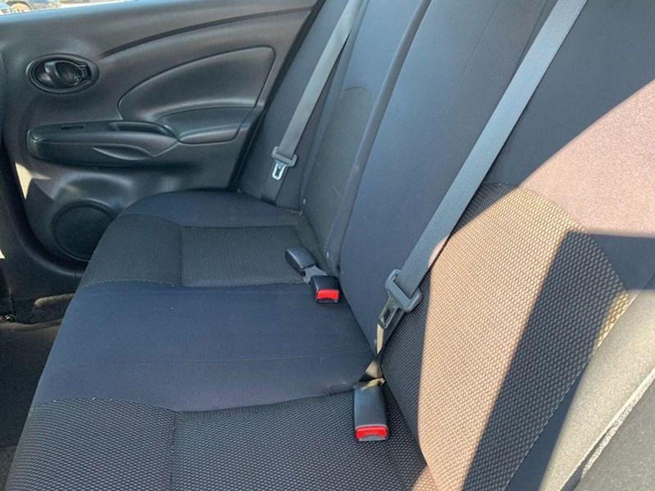 2012 Nissan Versa 1.6 S-2