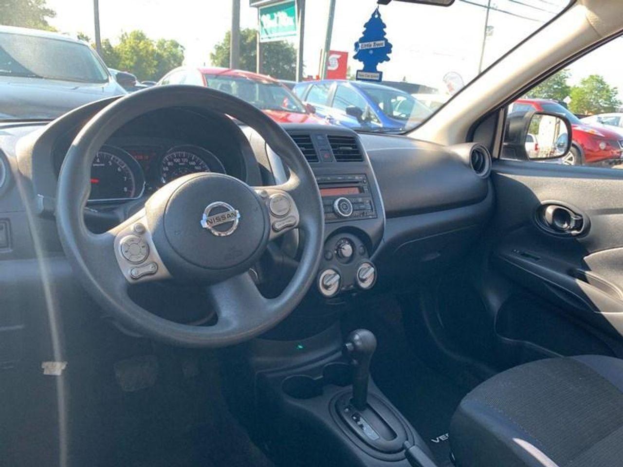 2012 Nissan Versa 1.6 S-3