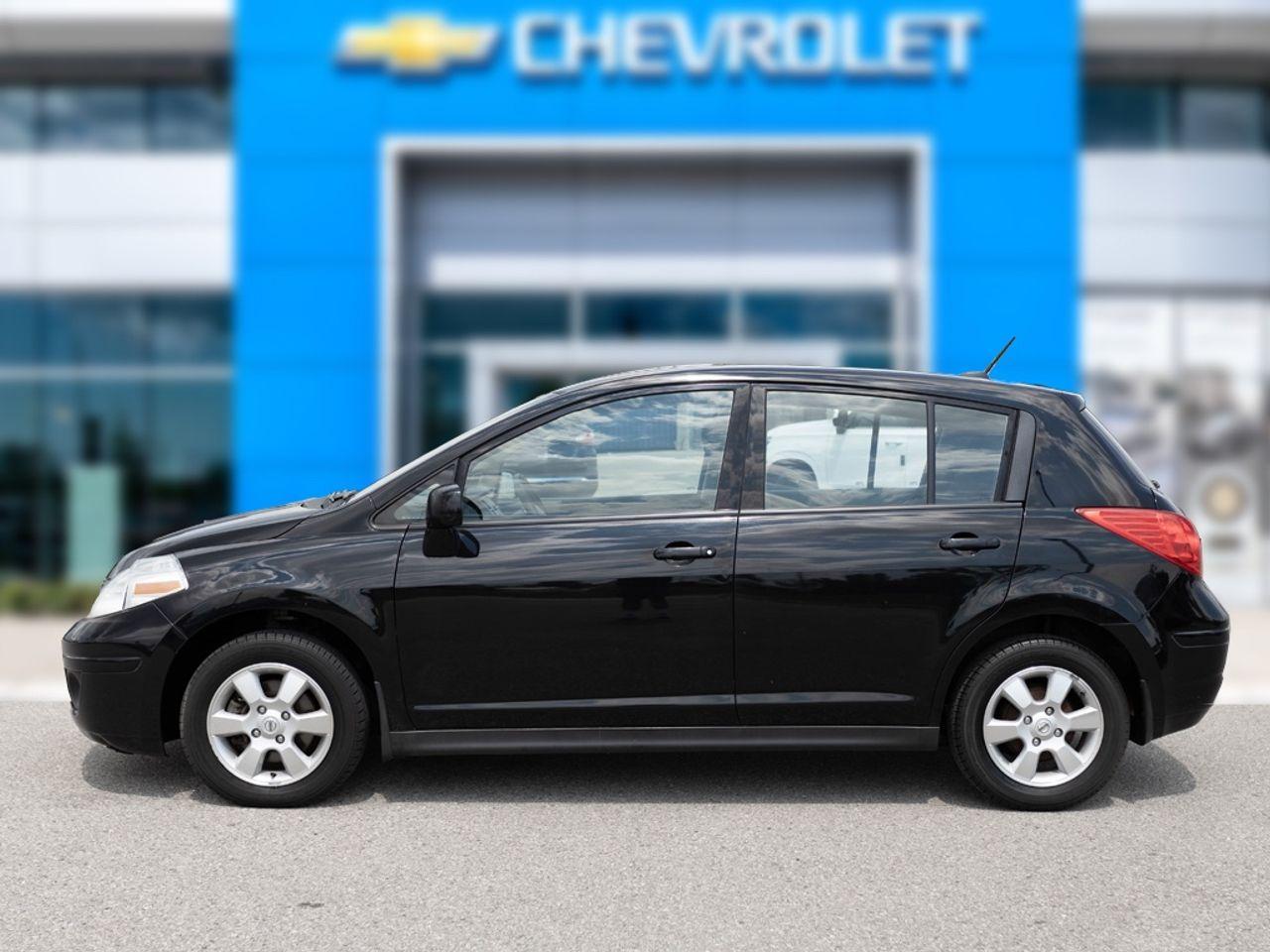 2012 Nissan Versa 1.8 S-3