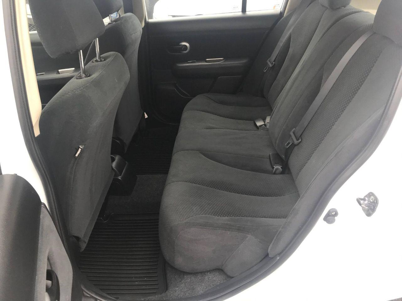 2012 Nissan Versa 1.8 S-4