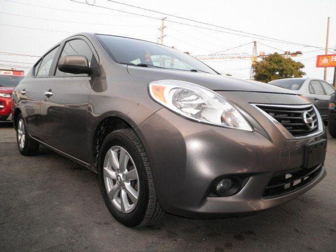 2012 Nissan Versa -0
