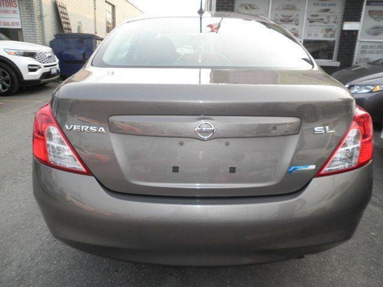 2012 Nissan Versa -4