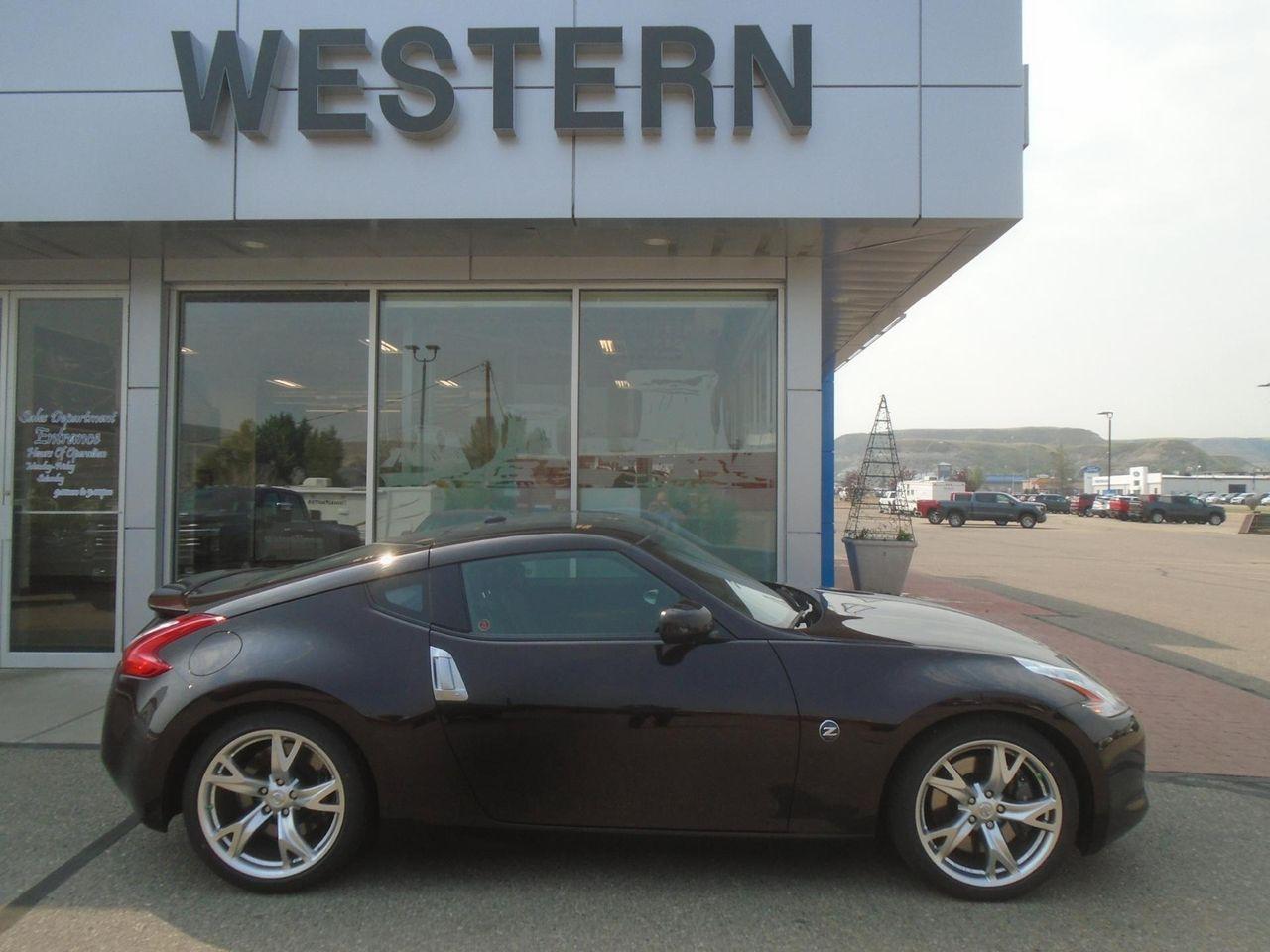 2012 Nissan Z Base-0