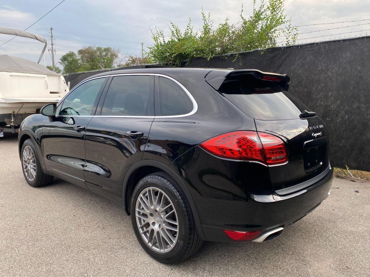 2012 Porsche Cayenne S-4