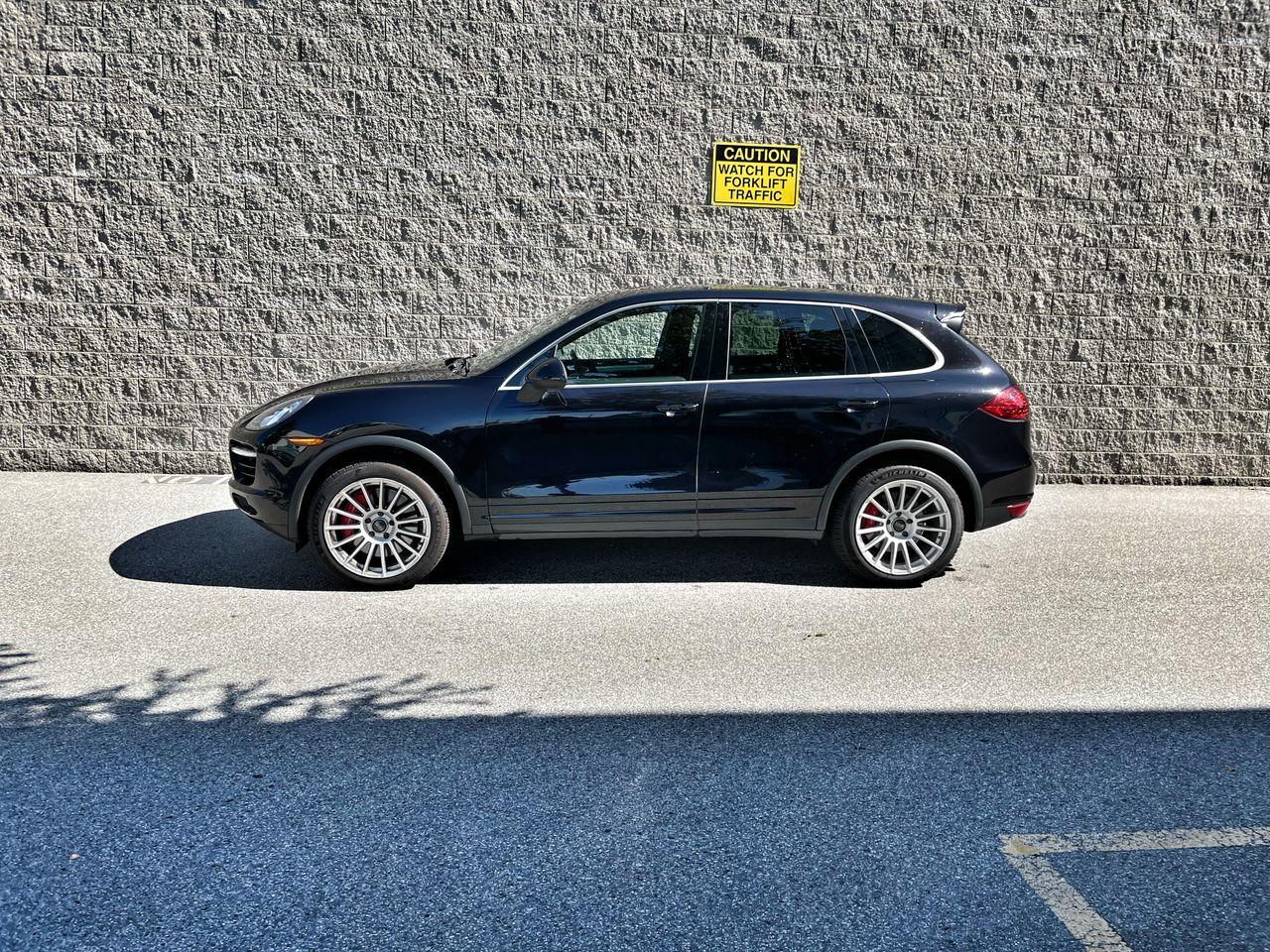 2012 Porsche Cayenne Turbo-2