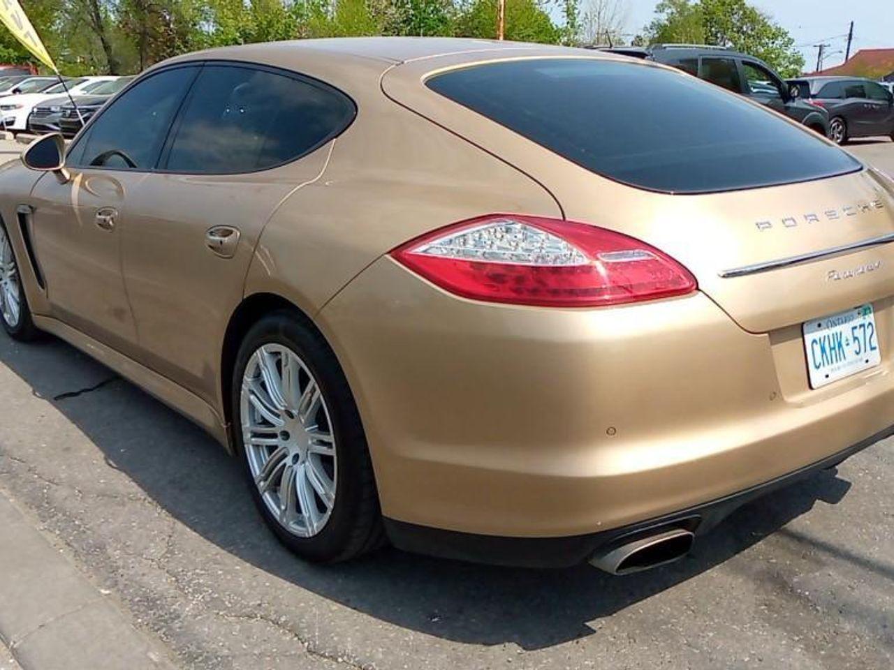 2012 Porsche Panamera 4-3