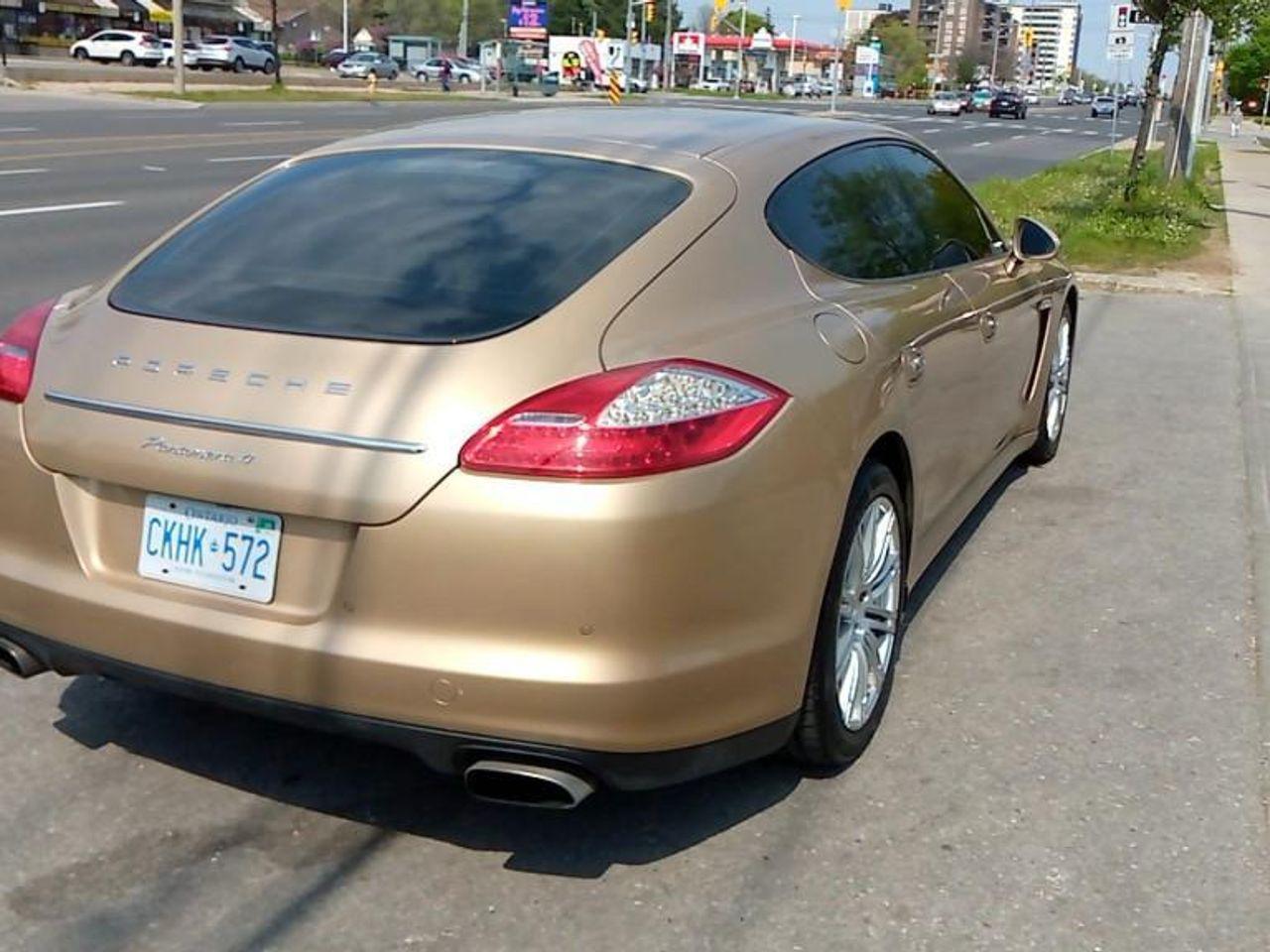 2012 Porsche Panamera 4-4