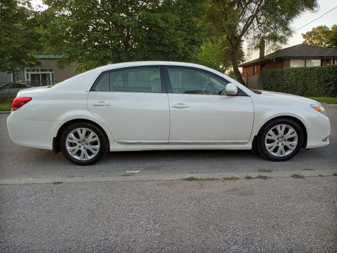 2012 Toyota Avalon Base-4