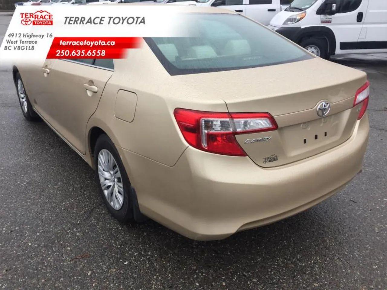 2012 Toyota Camry LE-4