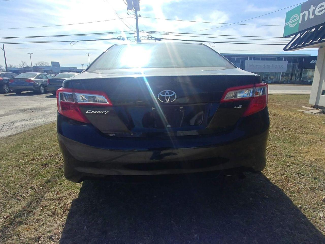 2012 Toyota Camry LE-4