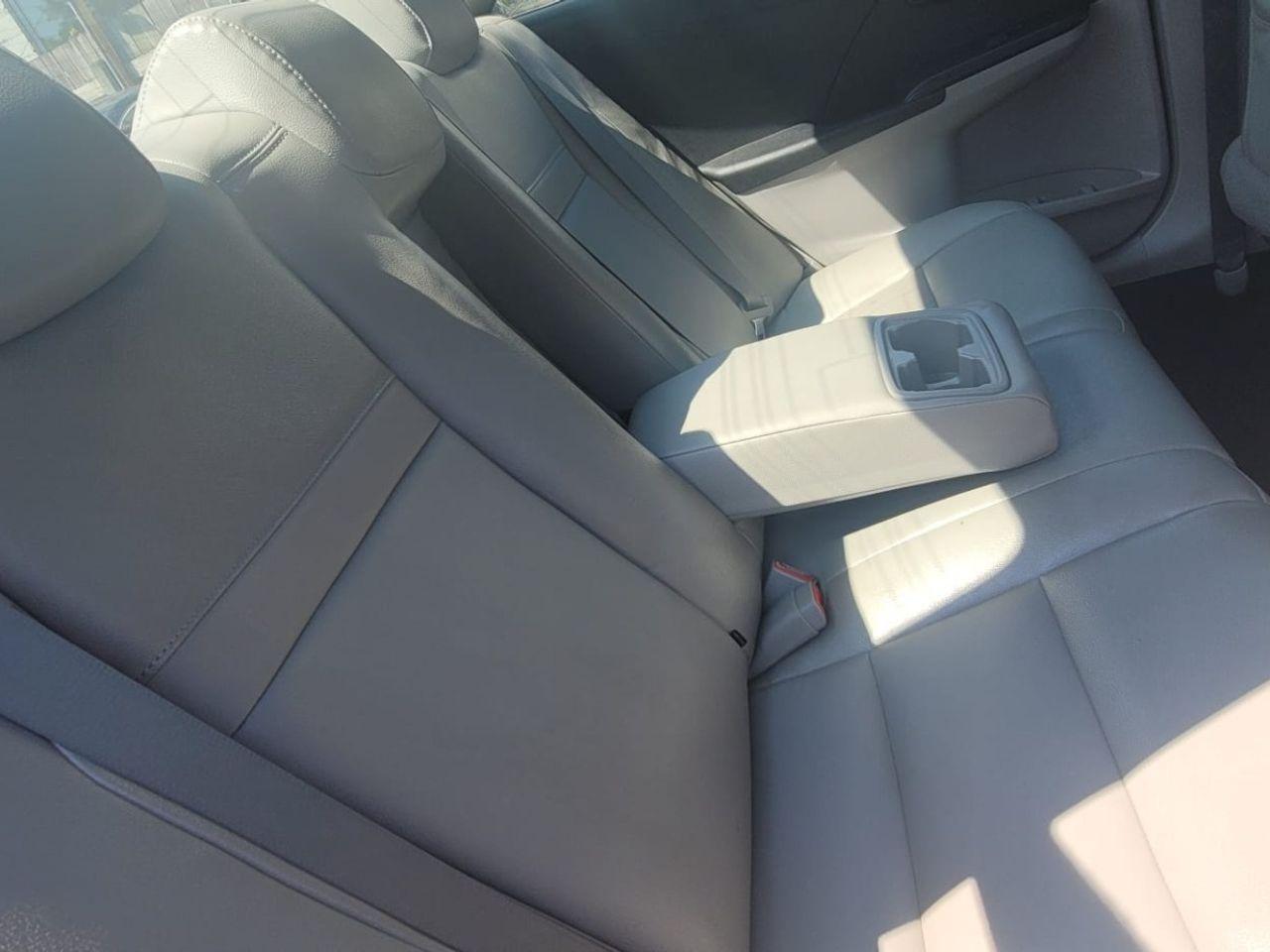 2012 Toyota Camry LE-4