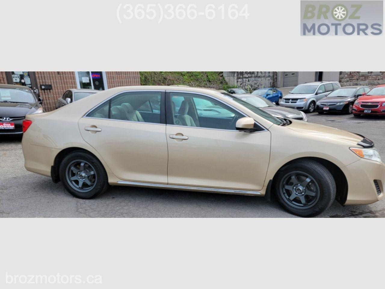 2012 Toyota Camry LE-4