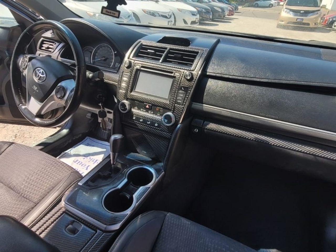 2012 Toyota Camry SE-2