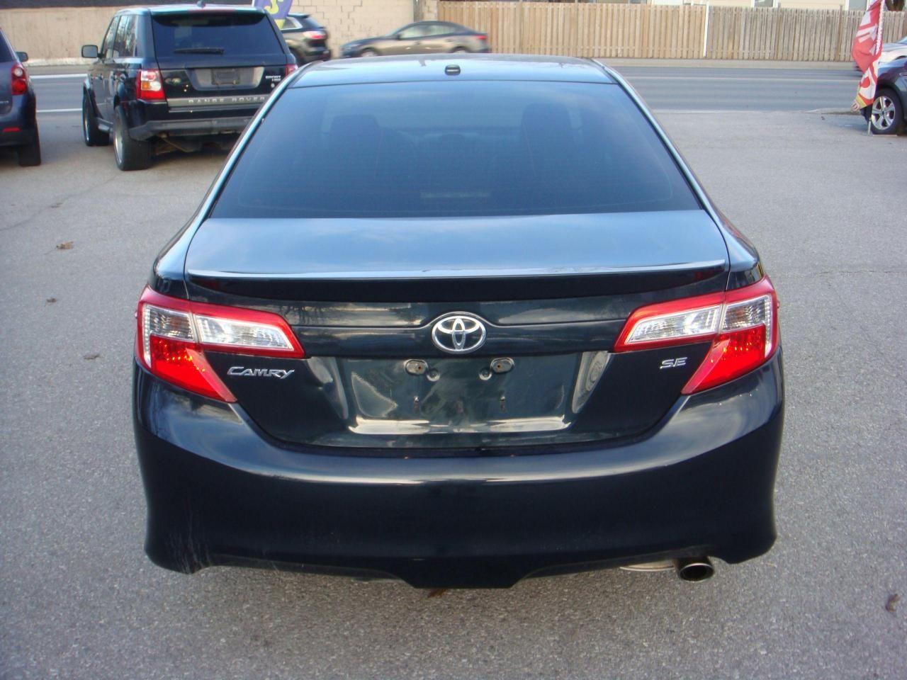 2012 Toyota Camry SE-3