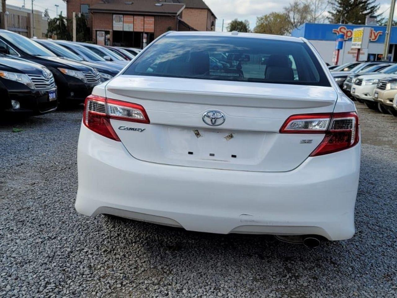 2012 Toyota Camry SE-2