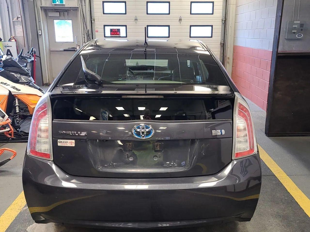 2012 Toyota Prius Three-4