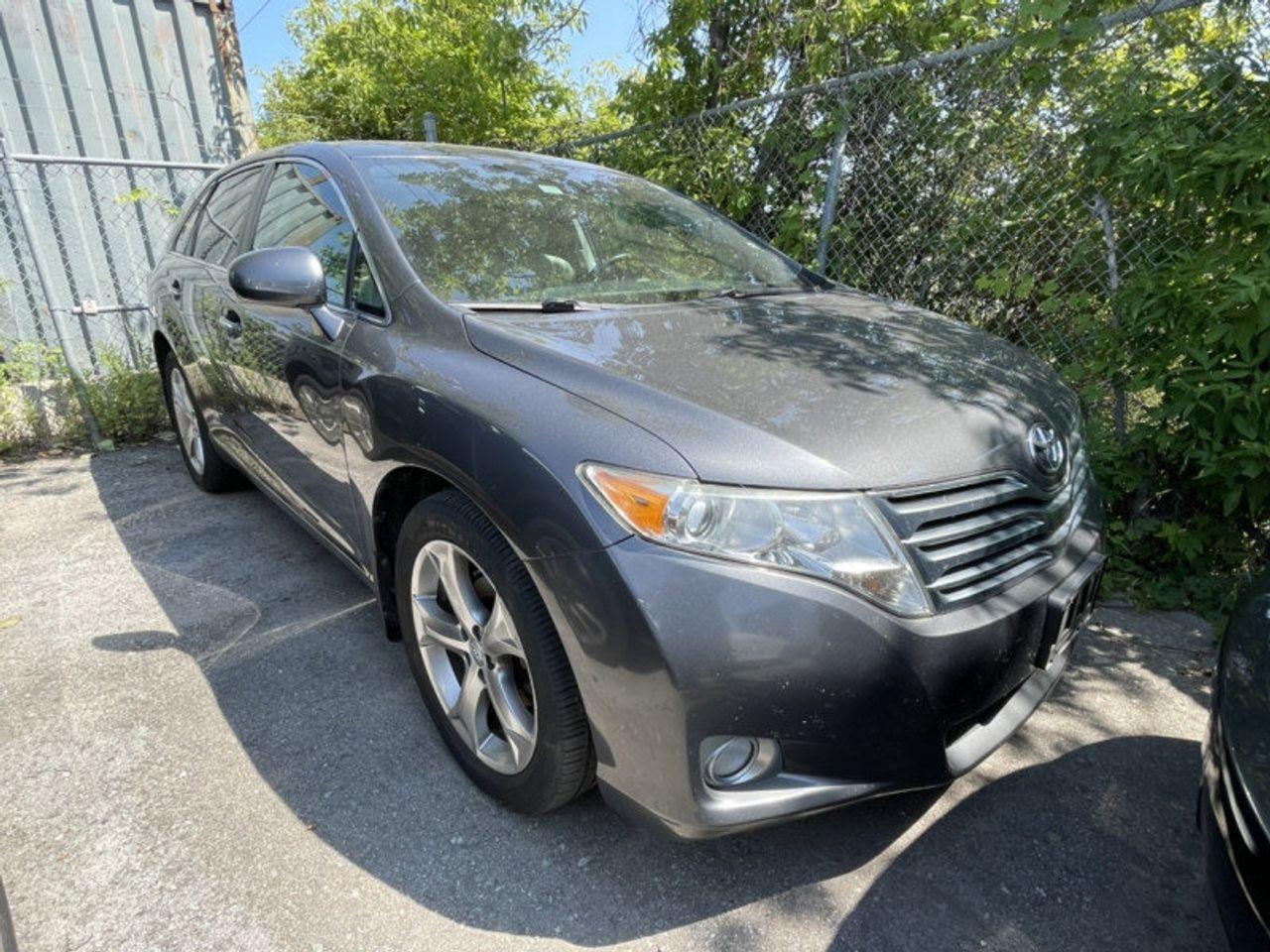 2012 Toyota Venza LE-2