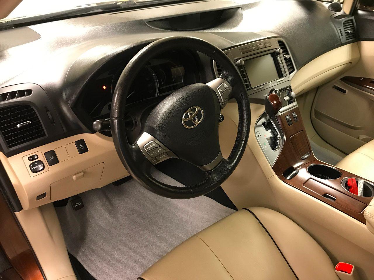 2012 Toyota Venza LE-3