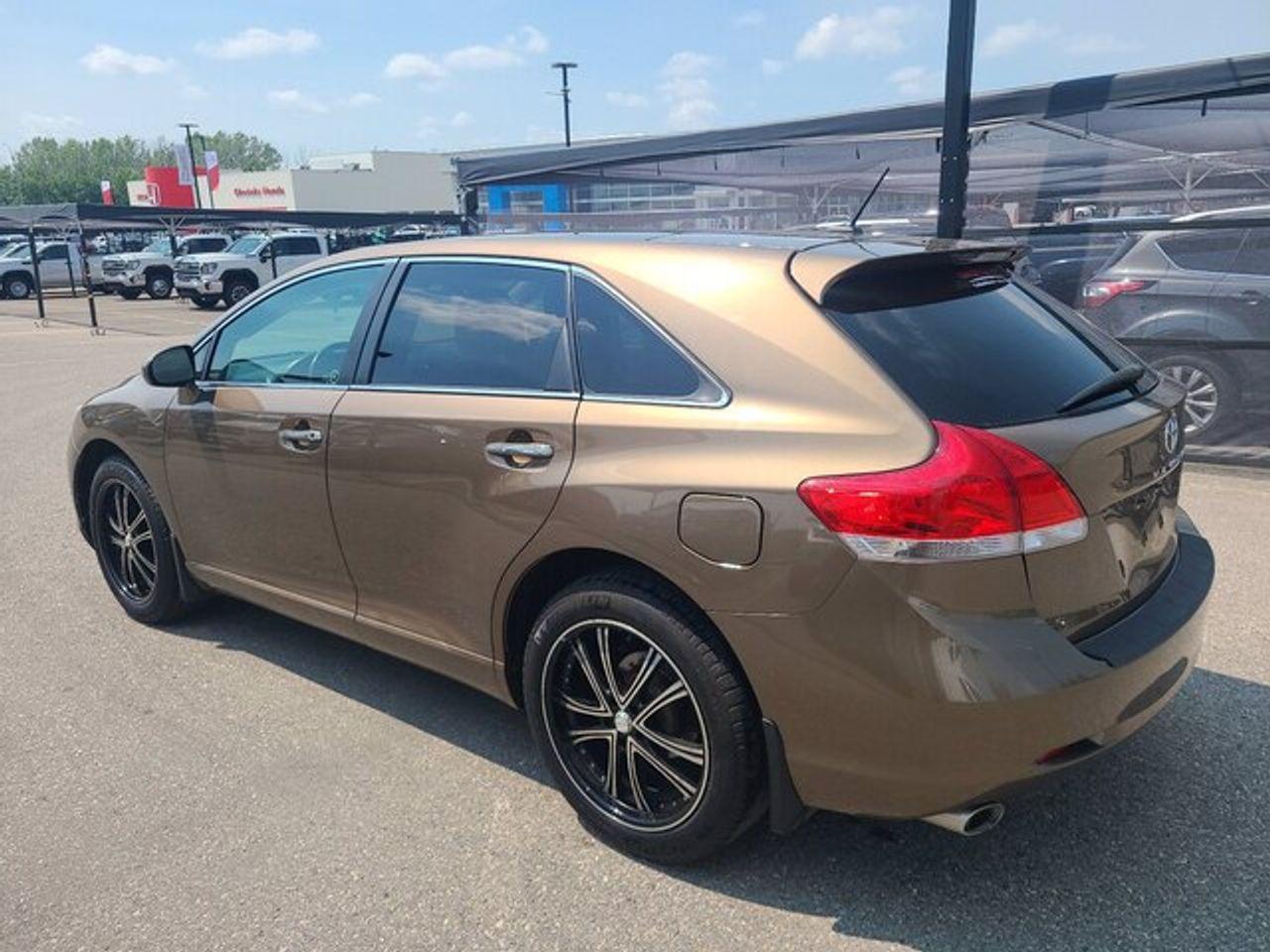 2012 Toyota Venza LE-3