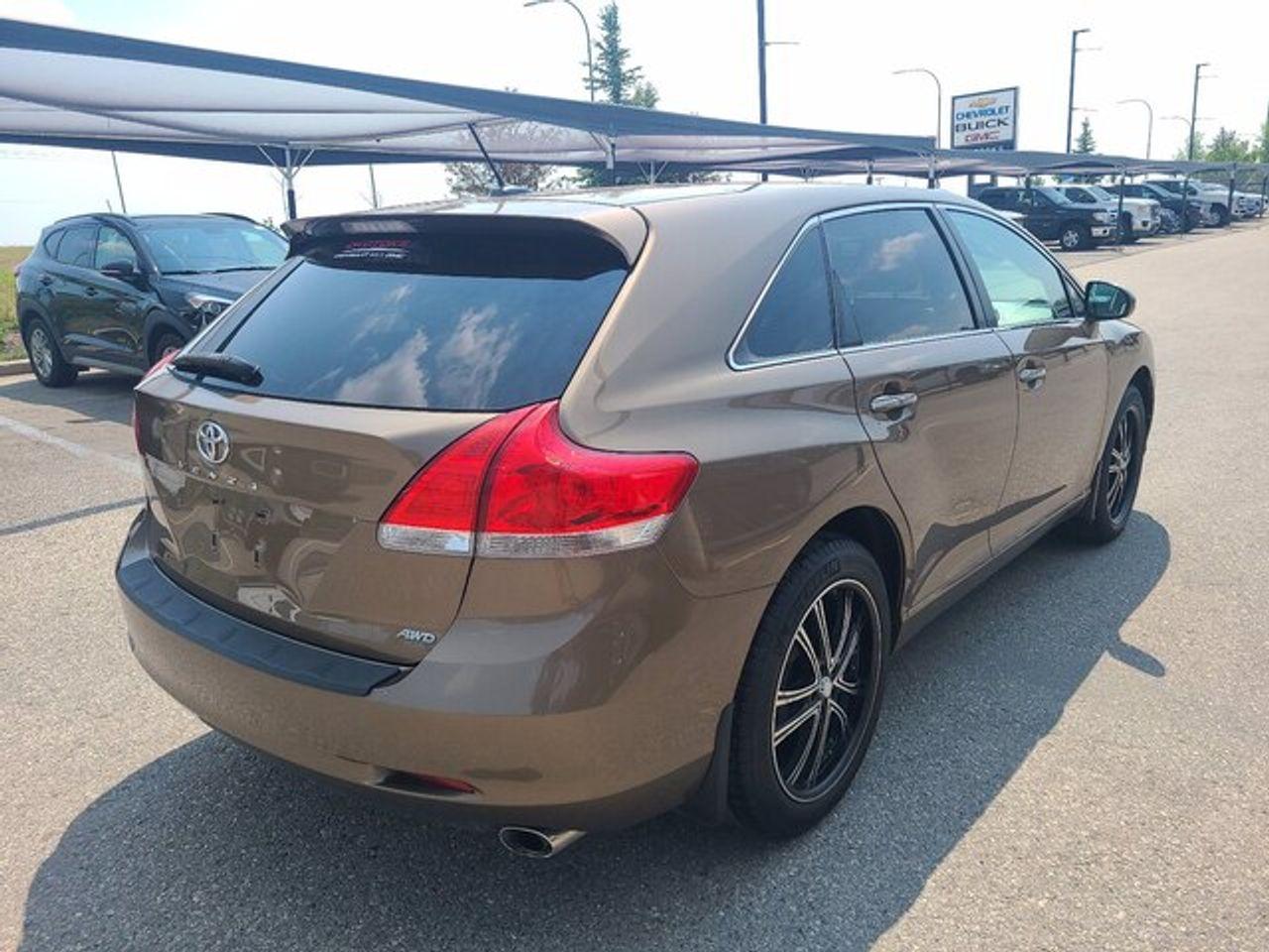 2012 Toyota Venza LE-4