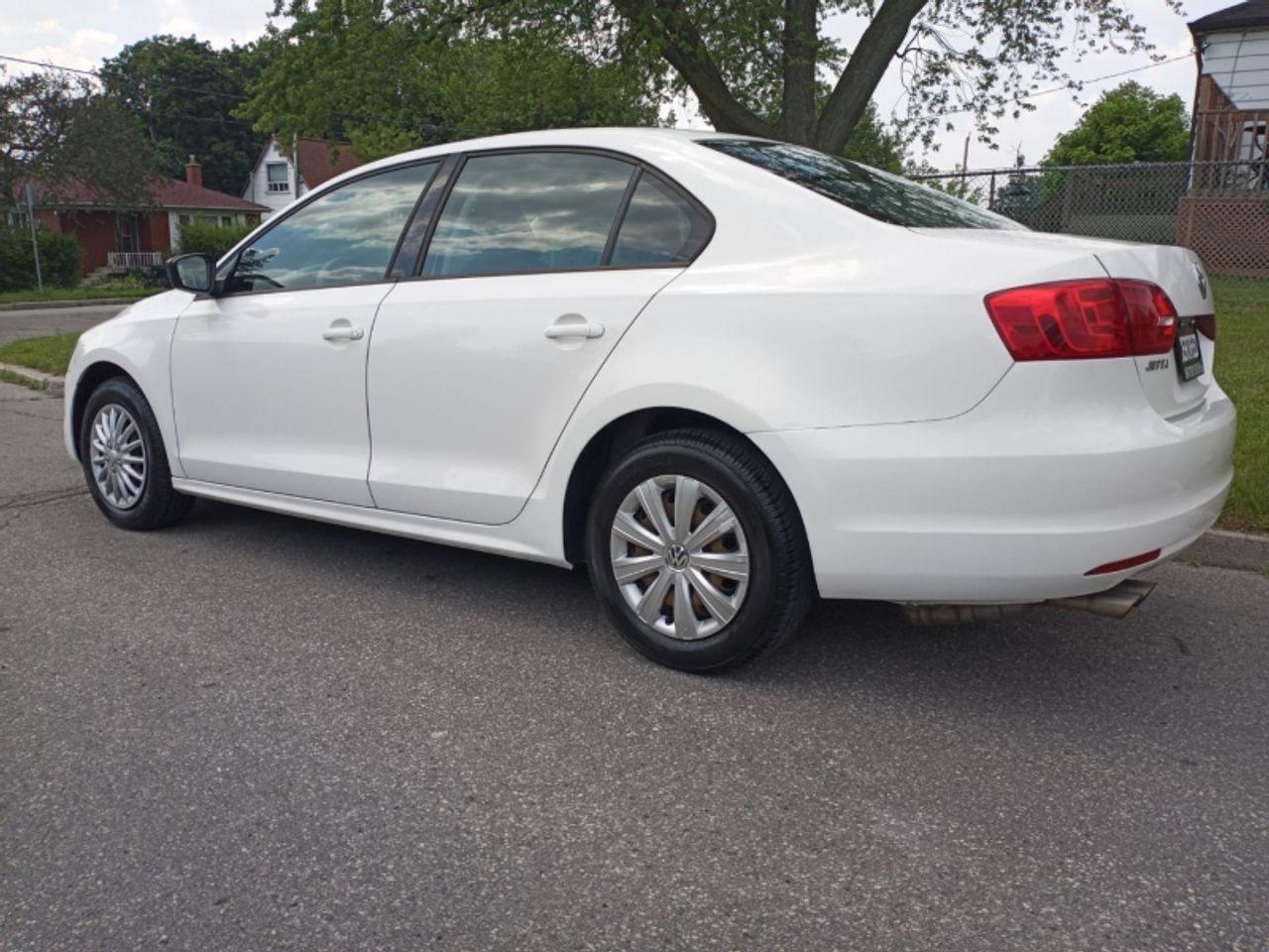 2012 Volkswagen Jetta -3