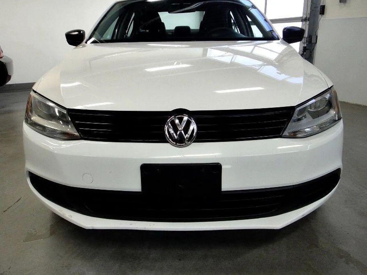 2012 Volkswagen Jetta -1
