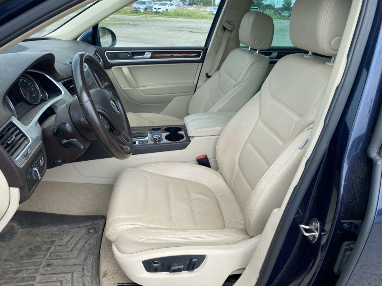 2012 Volkswagen Touareg -3