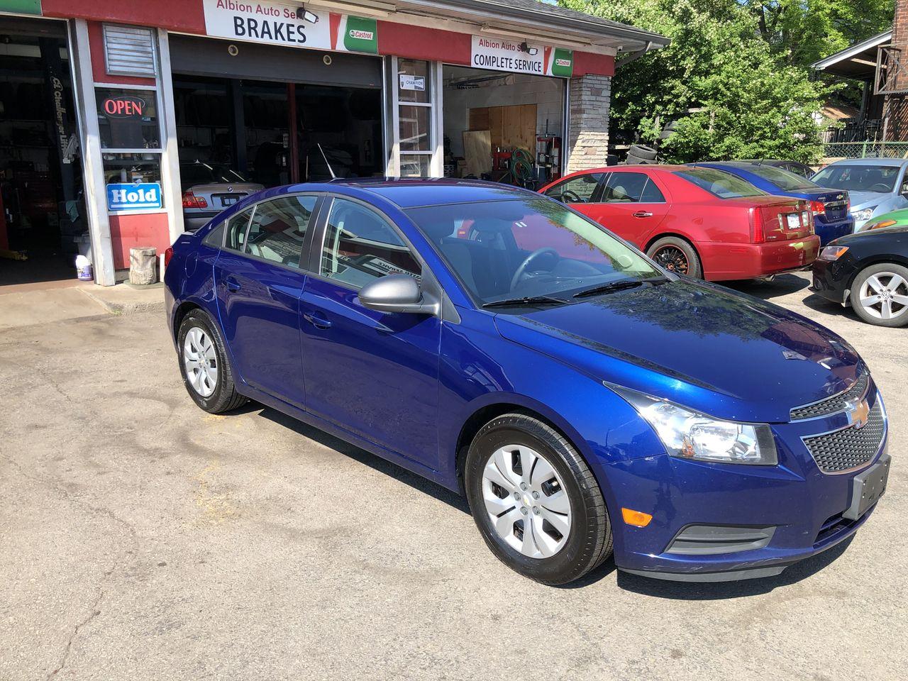 2013 Chevrolet Cruze LS-1