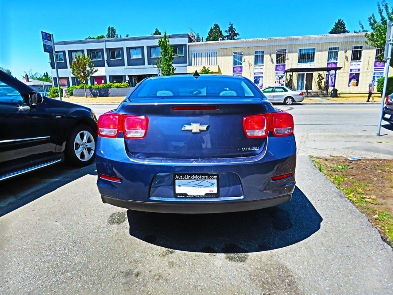 2013 Chevrolet Malibu LS-4