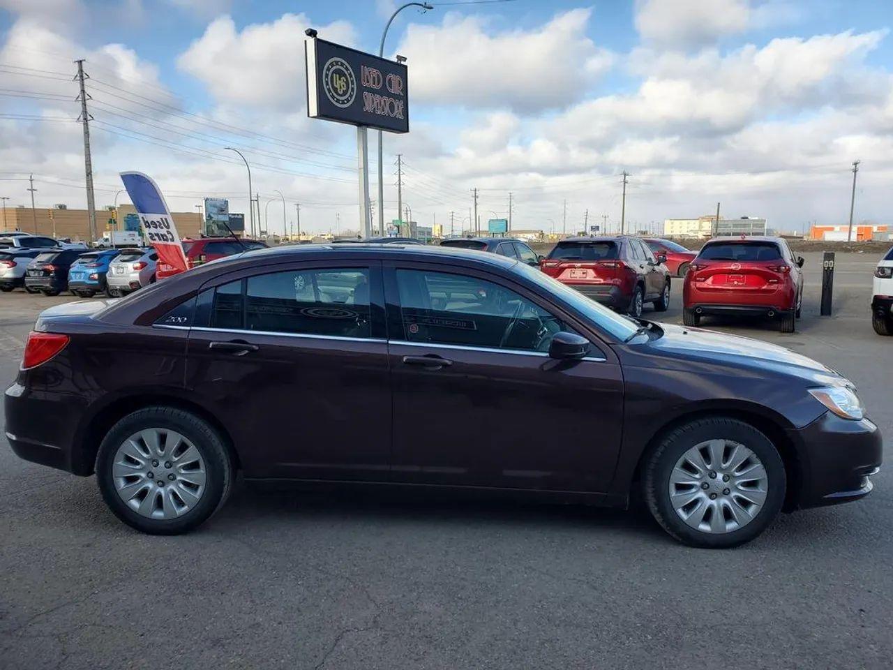 2013 Chrysler 200 LX-2