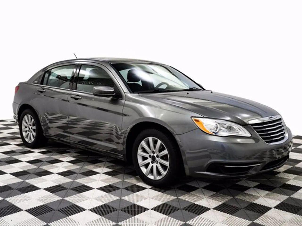 2013 Chrysler 200 LX-3