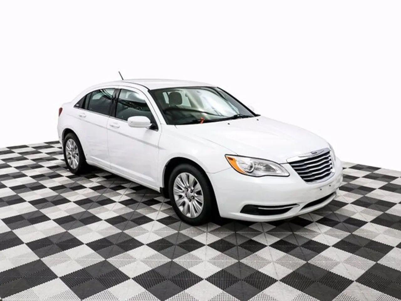 2013 Chrysler 200 LX-3