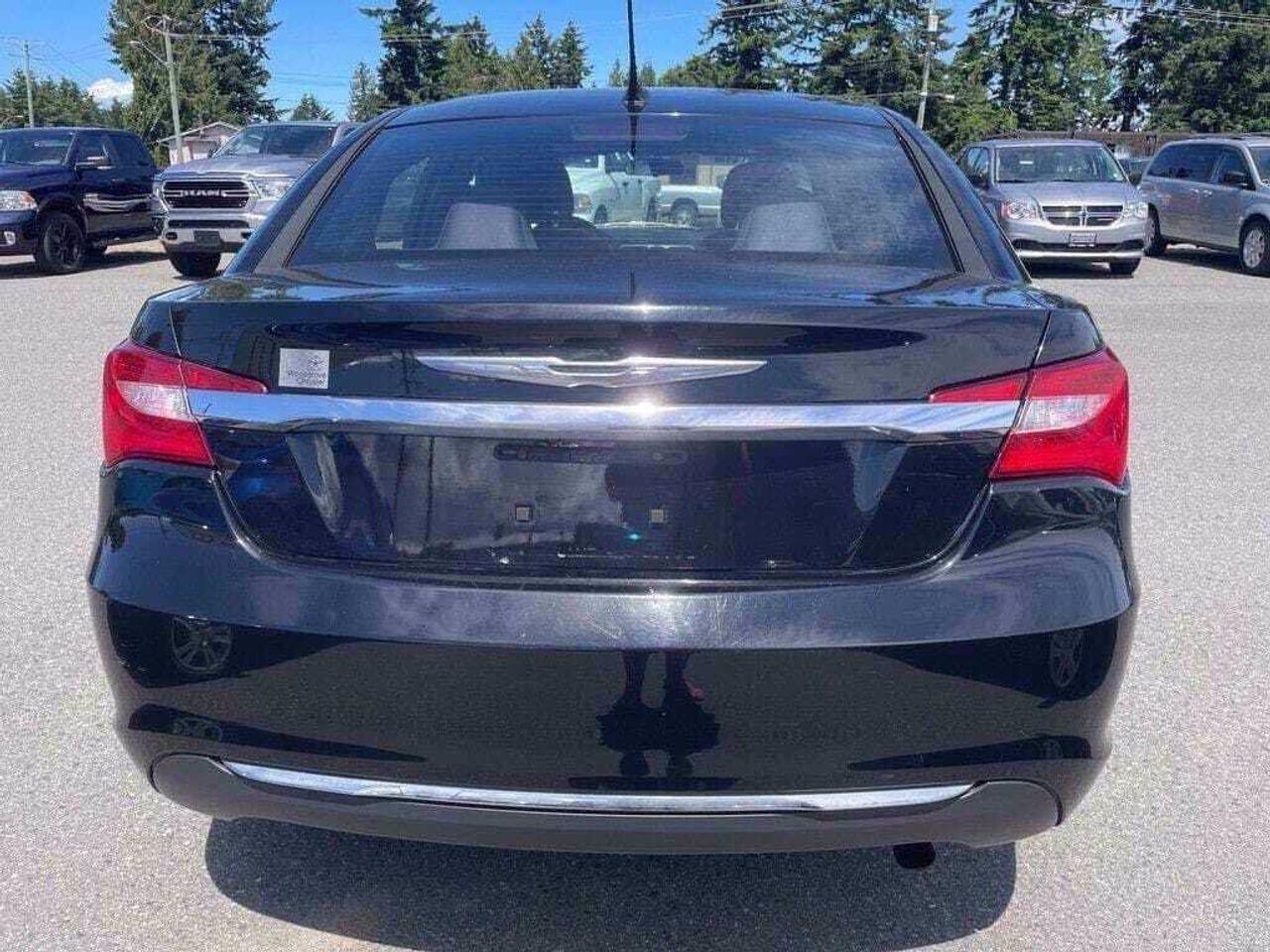 2013 Chrysler 200 LX-3