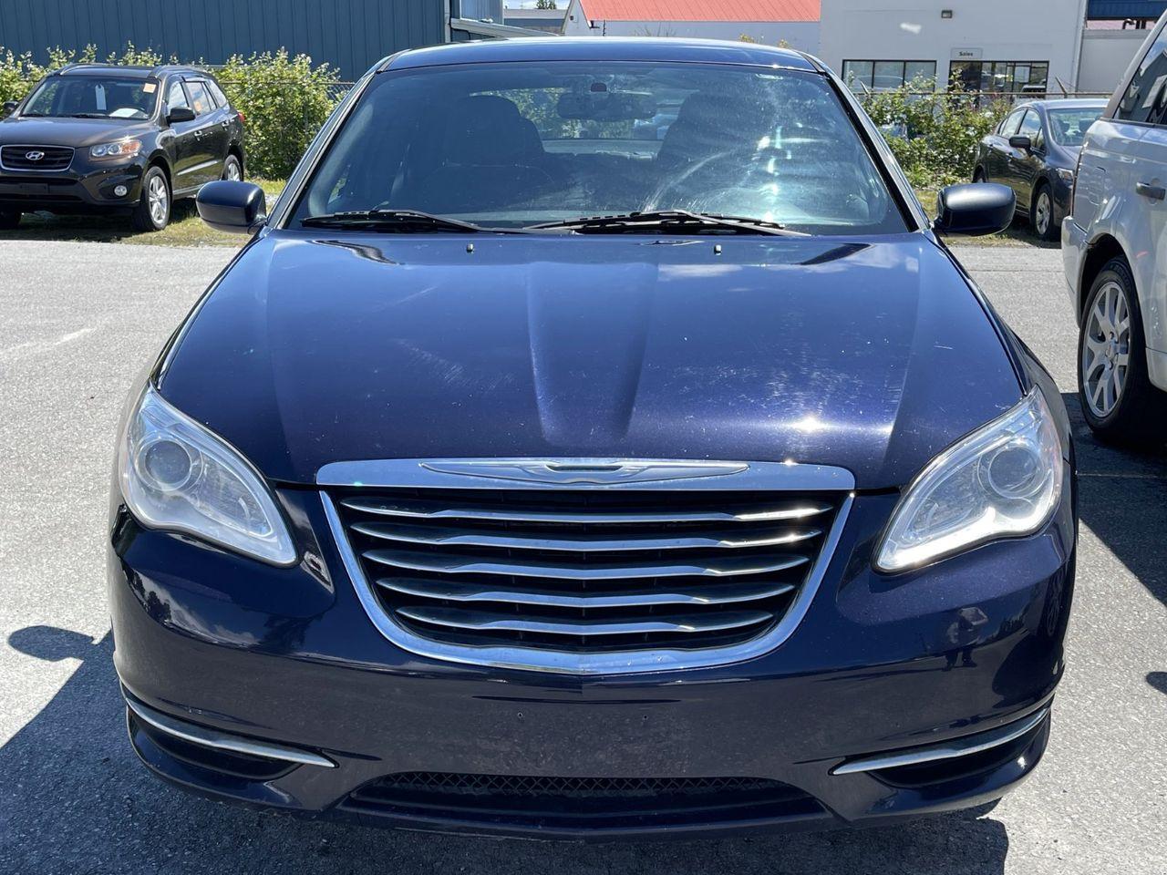2013 Chrysler 200 LX-1