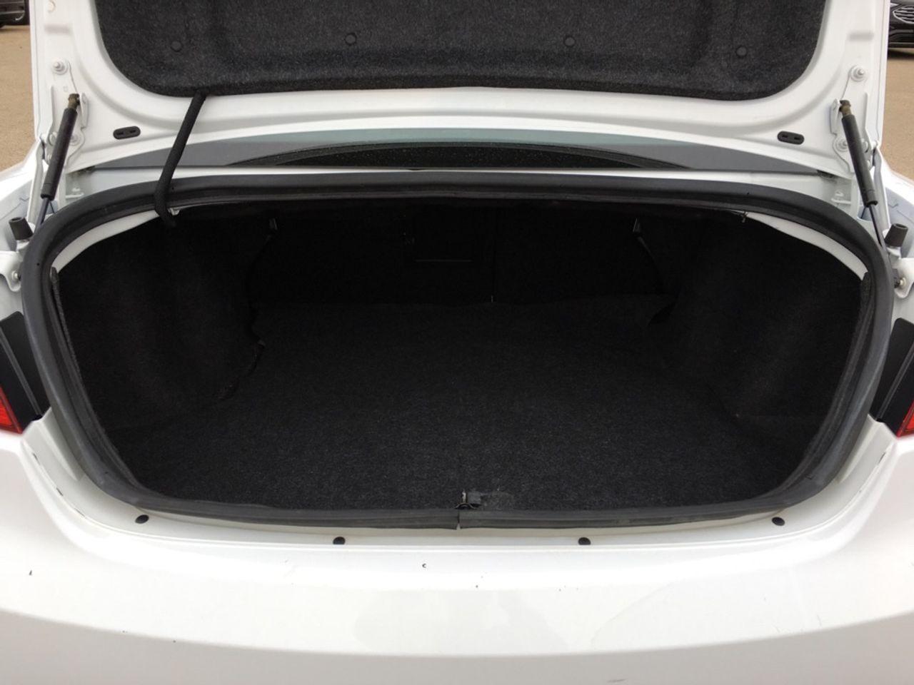 2013 Chrysler 200 LX-4